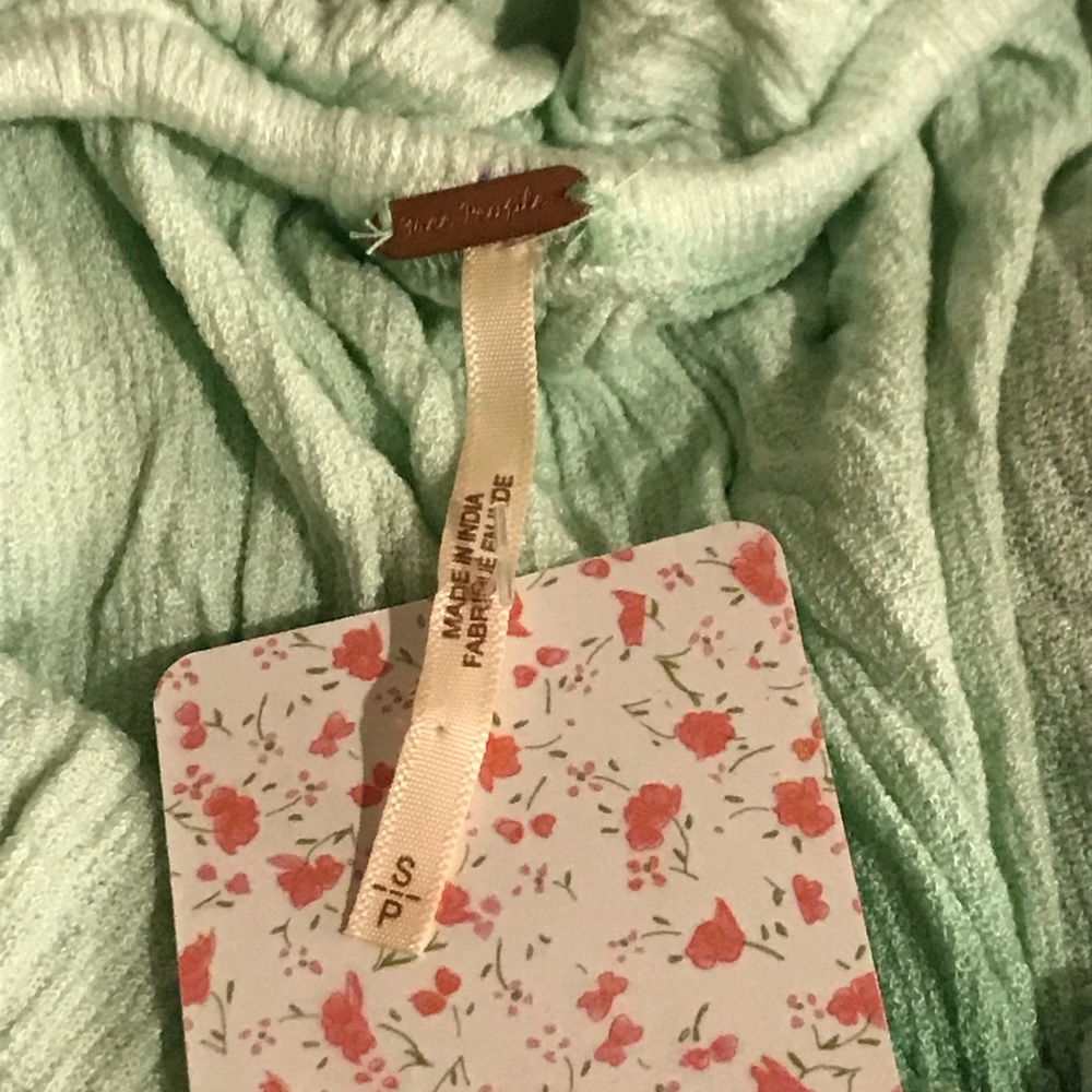 Free People Cora Lee Off The Shoulder Shirt - Picture 4 of 6